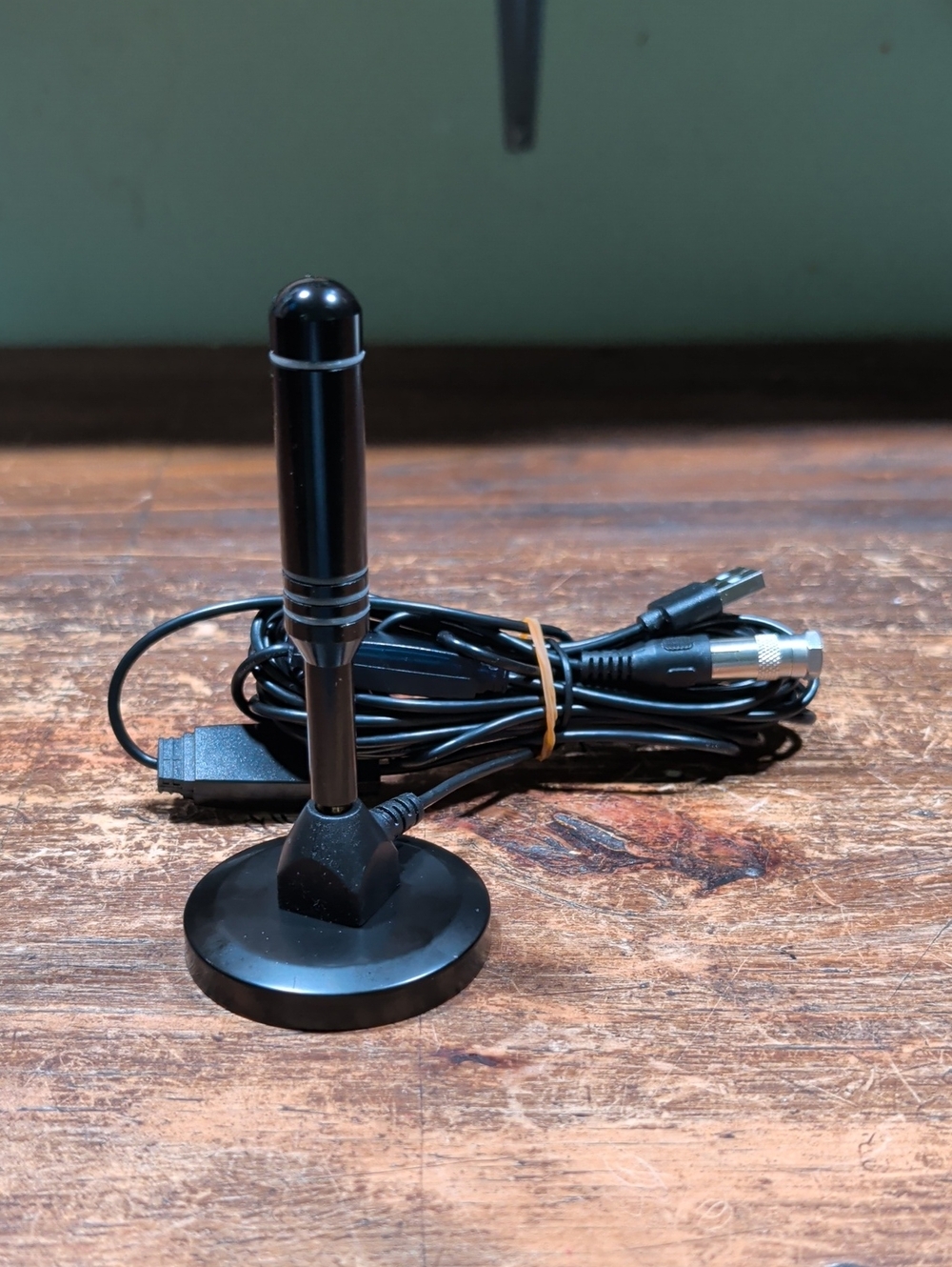 Universal Black Desktop Antenna with USB and Coax Connectors
